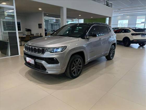 JEEP COMPASS 2.0 HURRICANE 4 TURBO GASOLINA OVERLAND AT9 JEEP COMPASS 2.0 HURRICANE 4 TURBO GASOLINA OVERLAND AT9